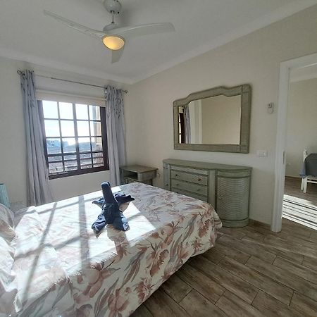 Atlantis 3 One Bedroom, Sea Front, In Complex With Pool Costa del Silencio Exterior foto