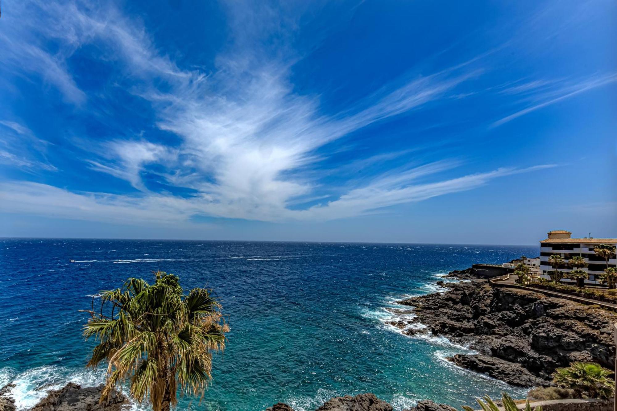 Atlantis 3 One Bedroom, Sea Front, In Complex With Pool Costa del Silencio Exterior foto