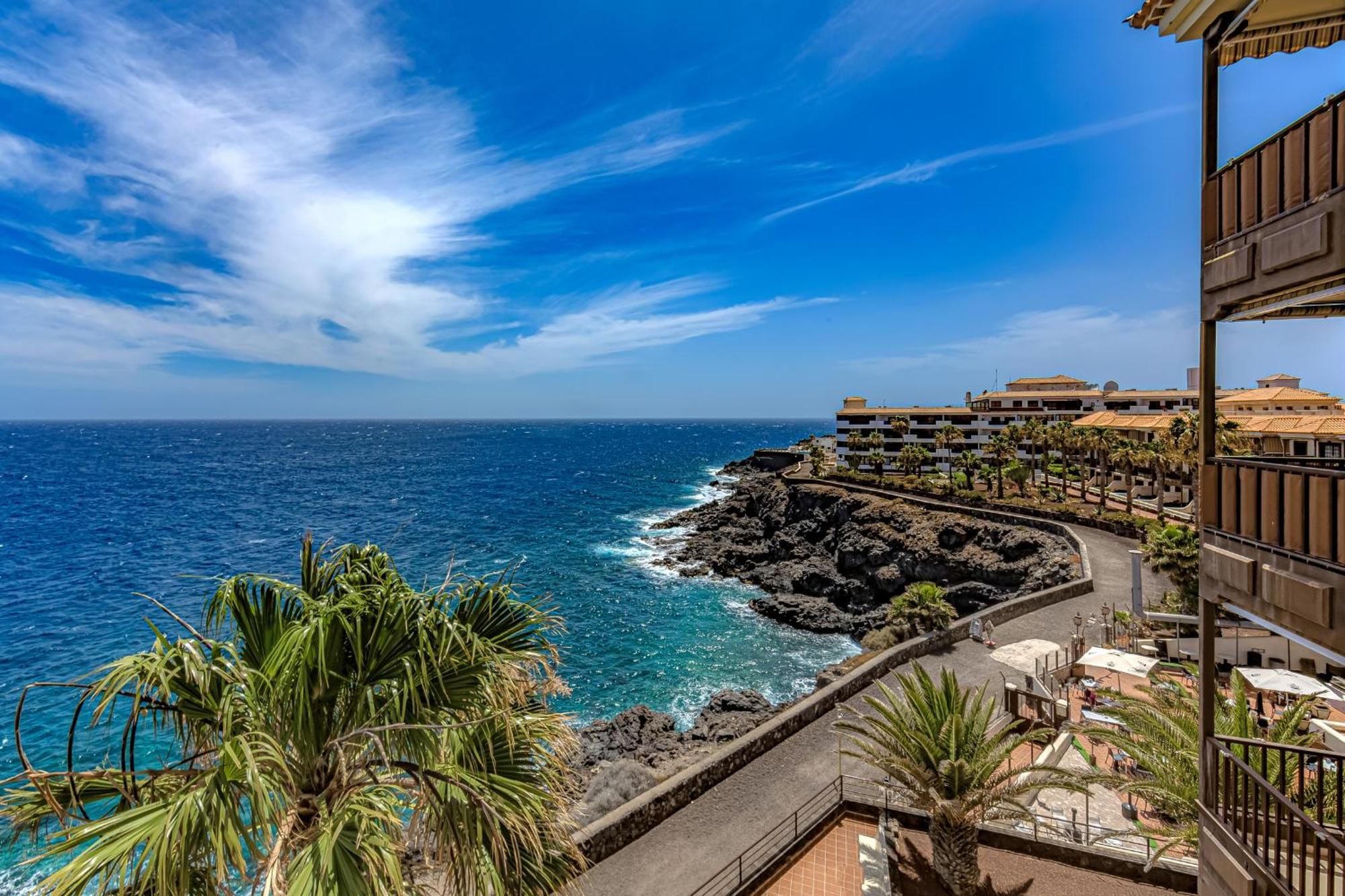 Atlantis 3 One Bedroom, Sea Front, In Complex With Pool Costa del Silencio Exterior foto